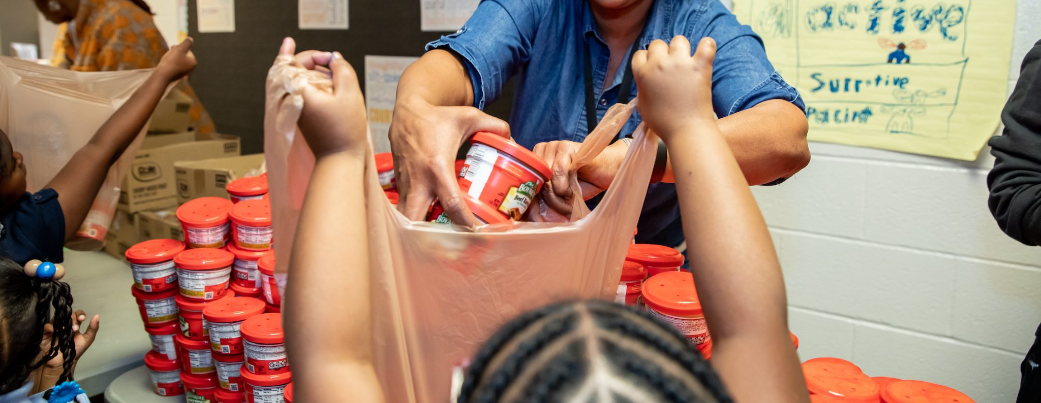 Feeding Kids at Chicago Housing Authority Homes